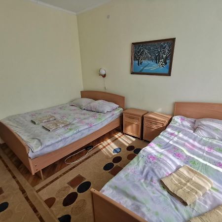Petrovskaya Pristan 2 Hotel Cholpon-Ata Exterior foto